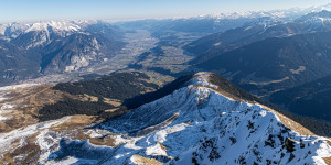 Beitragsbild des Blogbeitrags Warum klarer Himmel für Schwachschichtbildung öfter die entscheidende Rolle spielt als tiefe Temperaturen 