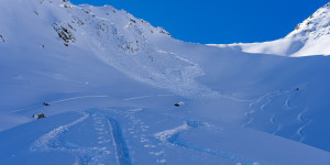 Beitragsbild des Blogbeitrags 24.11.2022 | Steine, Lawinen und Steine zum Winterbeginn