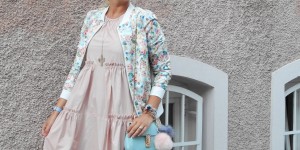 Beitragsbild des Blogbeitrags Floral Bomberjacket 