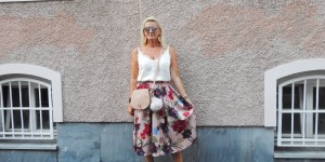 Beitragsbild des Blogbeitrags Flowerprint Skirt