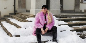 Beitragsbild des Blogbeitrags Pink Faux Fur Coat 