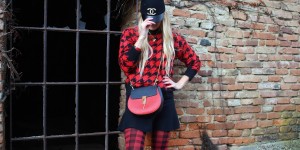 Beitragsbild des Blogbeitrags Karo & Hahnentritt in Rot