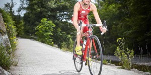 Beitragsbild des Blogbeitrags Julia Hauser nutzt Wings for Live Run für Mitteldistanz-Training 