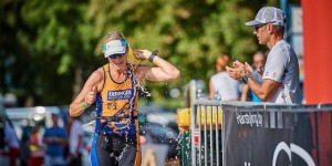 Beitragsbild des Blogbeitrags ALOHA TRI Traun: In die Wechselzone hinter dem Polizeiauto, ins Ziel mit dem Besenwagerl