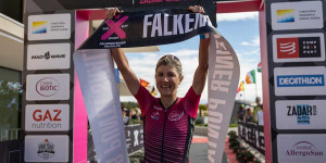 Beitragsbild des Blogbeitrags Simone Kumhofer gewinnt Zadar Half Triathlon
