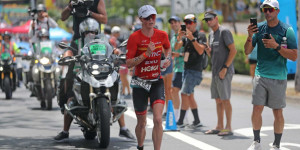 Beitragsbild des Blogbeitrags Premiere: Sodaro gewinnt IRONMAN World Championship 2022