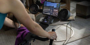 Beitragsbild des Blogbeitrags Garmin präsentiert neues Tacx NEO Bike Plus