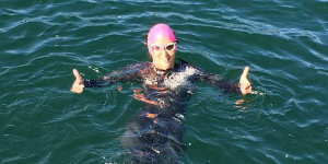 Beitragsbild des Blogbeitrags Schwimmen: Vom Poolschwimmer zum Freiwasserschwimmer 