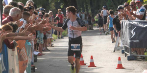 Beitragsbild des Blogbeitrags Pertl und Früh sind die Sieger des Skinfit Jannersee Triathlons