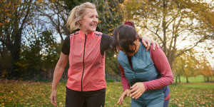 Beitragsbild des Blogbeitrags ASICS Studie zur Gender Exercise Gap belegt: Weltweit hören Frauen mit dem Sport auf!