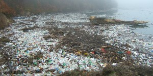 Beitragsbild des Blogbeitrags #18 Vierzig globale Konzerne wollen weniger Plastikmüll erzeugen