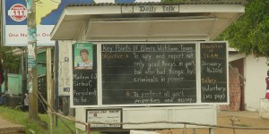 Beitragsbild des Blogbeitrags #94 „The Daily Talk“ – Eine Nachrichten-Tafel in Liberia 