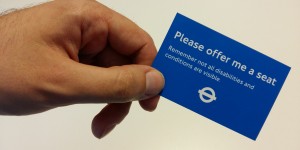 Beitragsbild des Blogbeitrags #126 London: Hilfreicher Button für Menschen mit unsichtbaren Behinderungen
