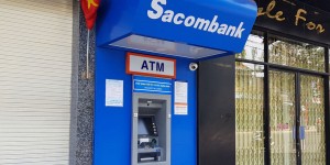 Beitragsbild des Blogbeitrags Bargeld am Geldautomaten in Vietnam beheben – So klappt es günstig und sicher 