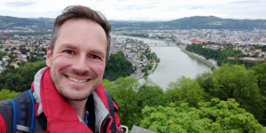 Beitragsbild des Blogbeitrags Linz Tipps von oben: Pöstlingberg, Schlossberg und Freinberg (Video)