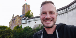 Beitragsbild des Blogbeitrags Thüringen Tipps: UNESCO Welterbe Ausflugsziele Wartburg und Nationalpark Hainich (Video)