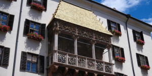 Beitragsbild des Blogbeitrags Per Zug nach Innsbruck reisen: Tipps und Urlaubsideen