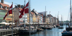Beitragsbild des Blogbeitrags Per Bahn nach Kopenhagen reisen