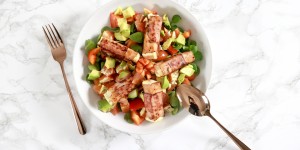 Beitragsbild des Blogbeitrags Winter Salat mit Feta im Speckmantel 