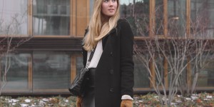 Beitragsbild des Blogbeitrags Outfit: Beauty Tights & Lederrock