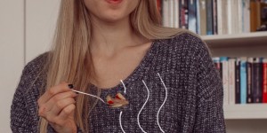 Beitragsbild des Blogbeitrags Gesunder Schoko-Porridge