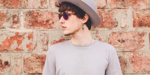 Beitragsbild des Blogbeitrags Gray ’n‘ Gray | Summer Outfit