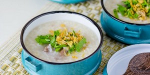 Beitragsbild des Blogbeitrags Congee – Reissuppe aus der 5 Elemente Küche der TCM