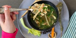 Beitragsbild des Blogbeitrags REZEPT | Köstliche Frittatensuppe nach der TCM
