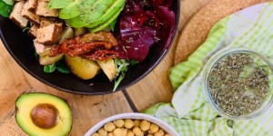 Beitragsbild des Blogbeitrags REZEPT | Buddha Bowl 2