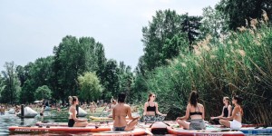 Beitragsbild des Blogbeitrags SUP Yoga Blogger Event mit Yoga&Juliet 