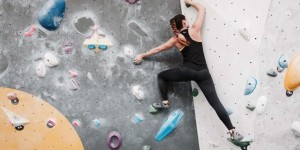 Beitragsbild des Blogbeitrags Bouldern, meine Höhenangst & Ich * 