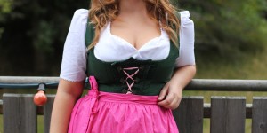Beitragsbild des Blogbeitrags Plus Size Outfit: Dirndl, Tracht & Co