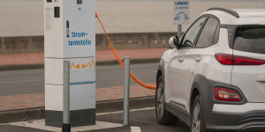 Beitragsbild des Blogbeitrags eMobility: Alles, was du zu Ladestecker und Ladekabel wissen musst 