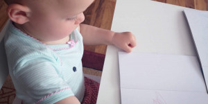 Beitragsbild des Blogbeitrags Babypause verlängern mit der Bildungskarenz 