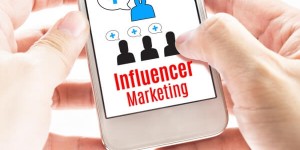 Beitragsbild des Blogbeitrags Influencer Marketing vs. Werbung
