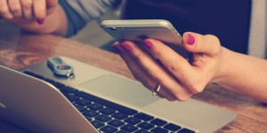 Beitragsbild des Blogbeitrags Flexible Smartphone-Tarife von DeutschlandSIM