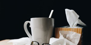 Beitragsbild des Blogbeitrags 20 Hausmittel gegen Husten und Schnupfen