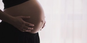 Beitragsbild des Blogbeitrags Bilder von Schwangerschaft und Baby für unvergessliche Erinnerungen
