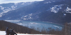 Beitragsbild des Blogbeitrags Kinderfreundlicher Wintersport Urlaub