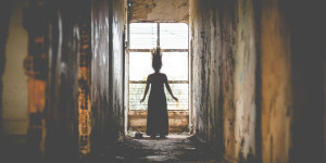 Beitragsbild des Blogbeitrags Nicht nur etwas für Heranwachsende: Wie Jugendkrimis und -thriller das Buchregal aufmischen