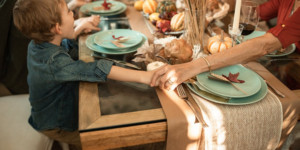 Beitragsbild des Blogbeitrags Der perfekte Familienesstisch