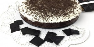 Beitragsbild des Blogbeitrags Chocolate Mousse Tarte (Low Carb. No Bake. Glutenfrei ) 