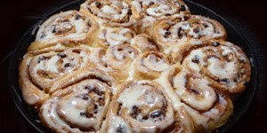 Beitragsbild des Blogbeitrags Cinnamon snales with sugar icing