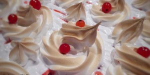 Beitragsbild des Blogbeitrags Red currant cake 