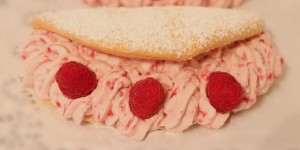 Beitragsbild des Blogbeitrags Himbeer-Topfen-Sahne Omelette 