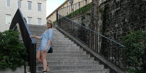 Beitragsbild des Blogbeitrags Sommer Urlaub - die richtigen Outfits finden!