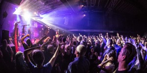 Beitragsbild des Blogbeitrags RUSSKAJA: „Linz, Do the Groovy Head!“