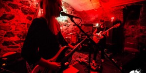 Beitragsbild des Blogbeitrags Aivery: laute Frauen im Keller!