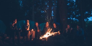 Beitragsbild des Blogbeitrags subtext on air: Karaoke-Party am Lagerfeuer