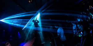 Beitragsbild des Blogbeitrags Tonträger Records: ein blecherner Jahresausklang